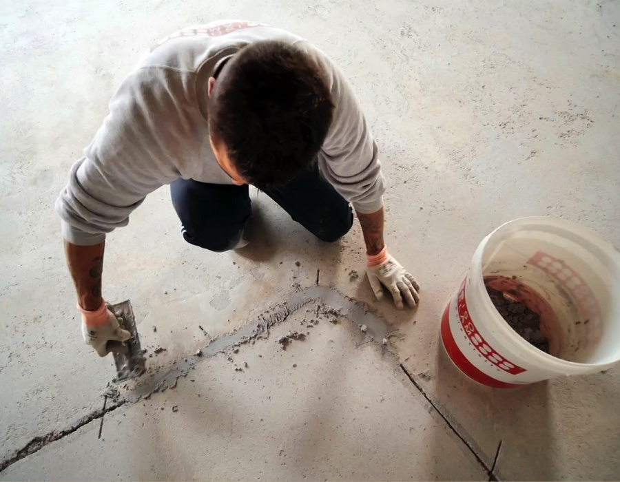 1022-27 - Come riparare le crepe dei pavimenti in cemento - 00