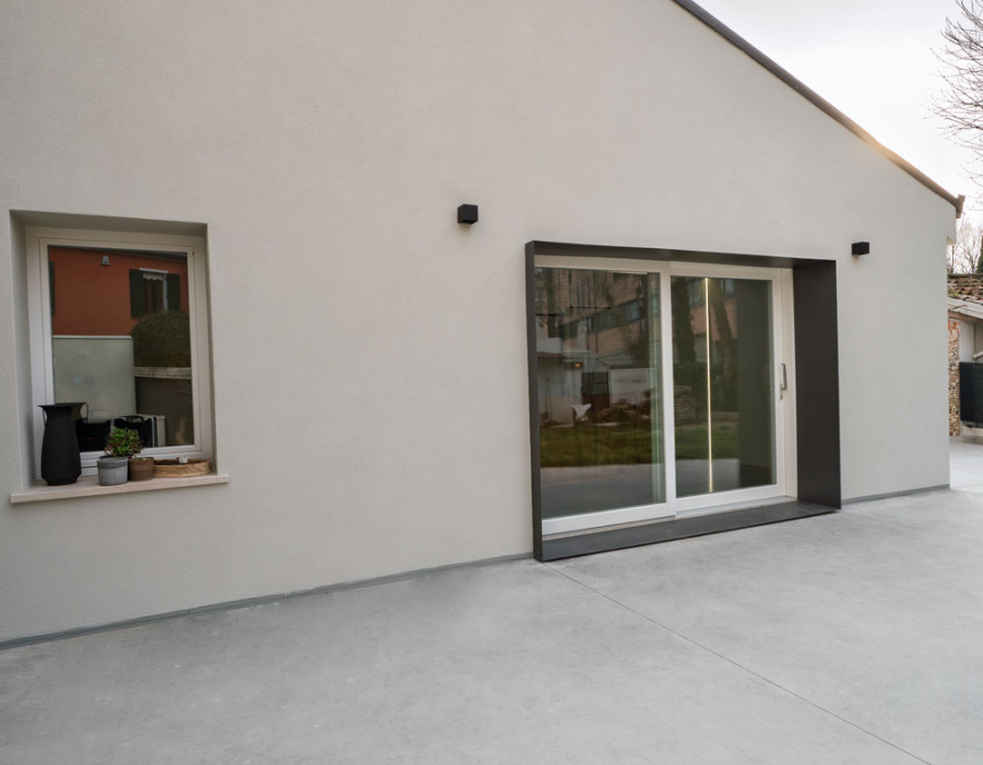 Deco Nuvolato Grip , pavimento effetto antiscivolo colore light gray. Abitazione privata, Architetto Cacurio Dolo VE 03