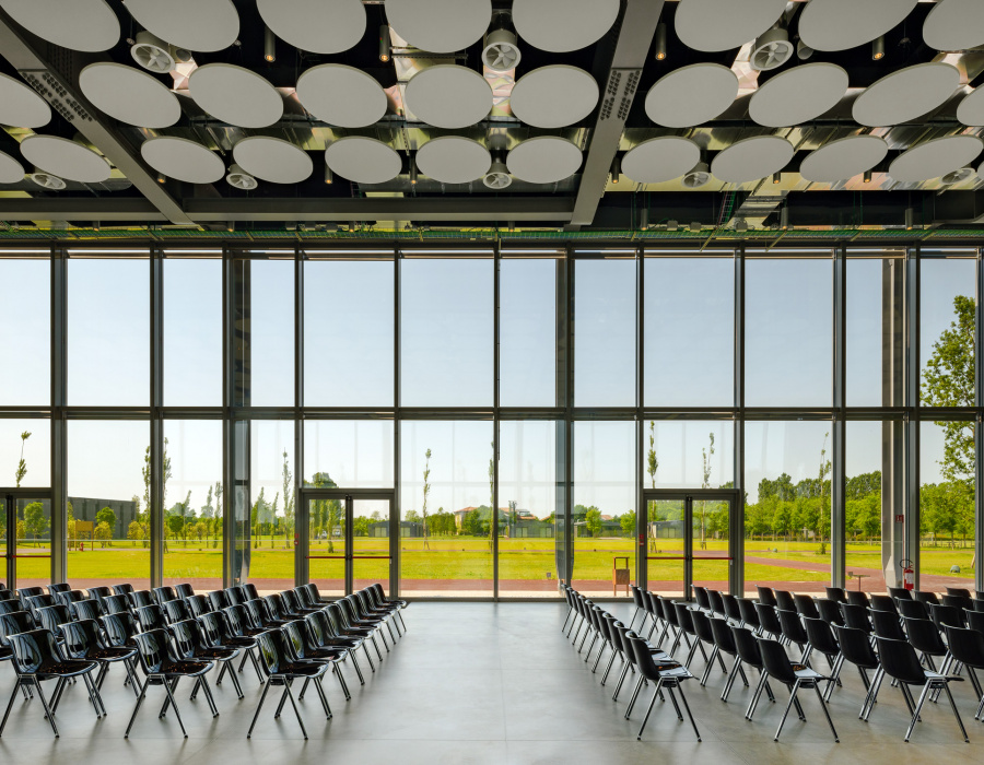 Deco Nuvolato, Nuvolato Effektboden mit light gray Feinbearbeitung. Library H Farm, Roncade Italien. Projekt: Zanon Architetti Associati - Rogers Stirck Harbours + Partners. 05