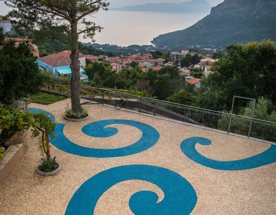 ItalianTerrazzo®, exposed aggregate paving giallo ocra and blu oltremare color. Giardino delle Arti, Maratea (Italy) Project Arch. Francesco Canestrini. 03