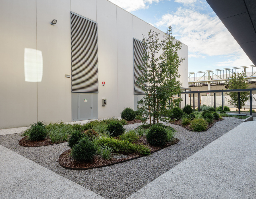 ItalianTerrazzo Ghiaino Lavato pavimento esterno Azienda Vittorio Veneto TV14-min