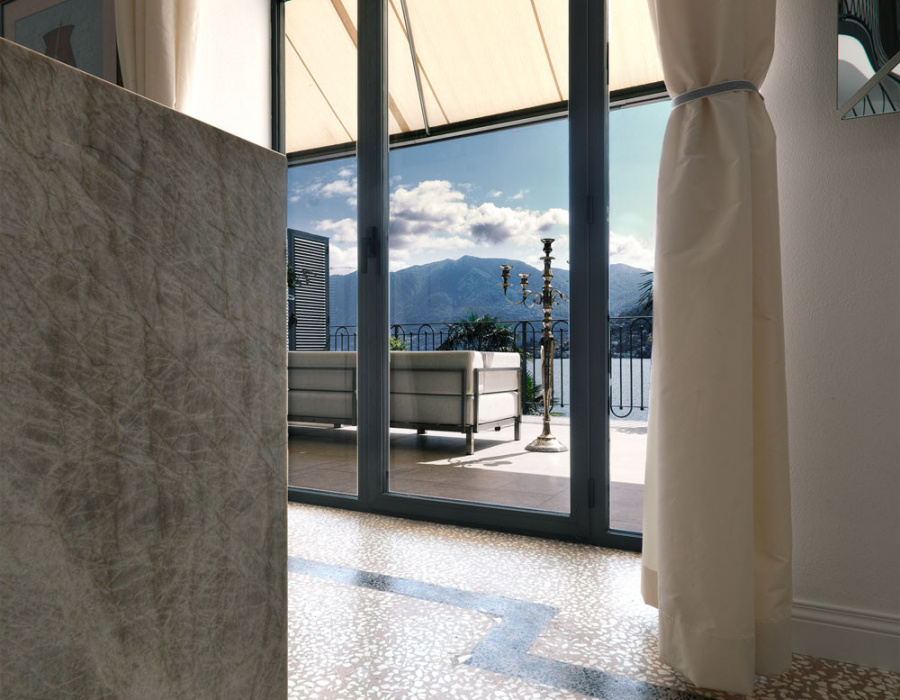 Maxi Venetian floor Terrazzoverlay XL. Color Duna, Verona and Nero Ebano marble. Private villa, Moltrasio (CO) 10