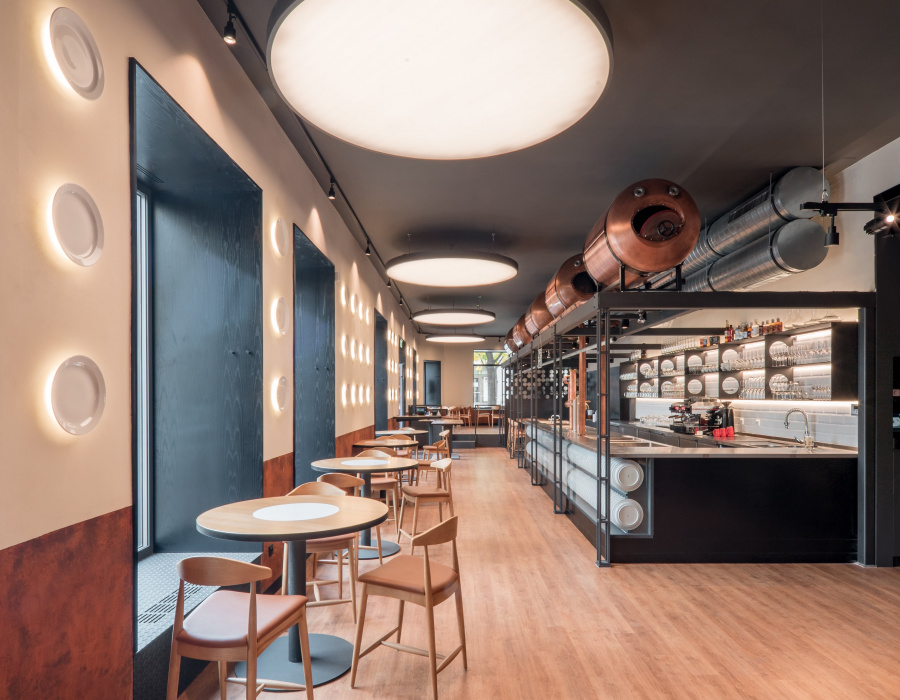 Oxydecor®, vertikale Beschichtung mit Corten-Effekt. Restaurant U Tellerù, Prag. Projekt: 20-20 Architekti. 06