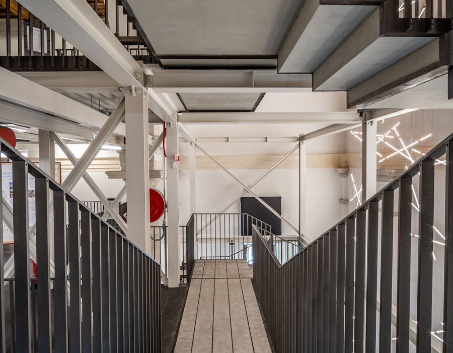 Skyconcrete® Indoor, pavimento effetto nuvolato basso spessore finitura light gray. Ca' Scarpa, Treviso. Progetto: Tobia Scarpa. 25