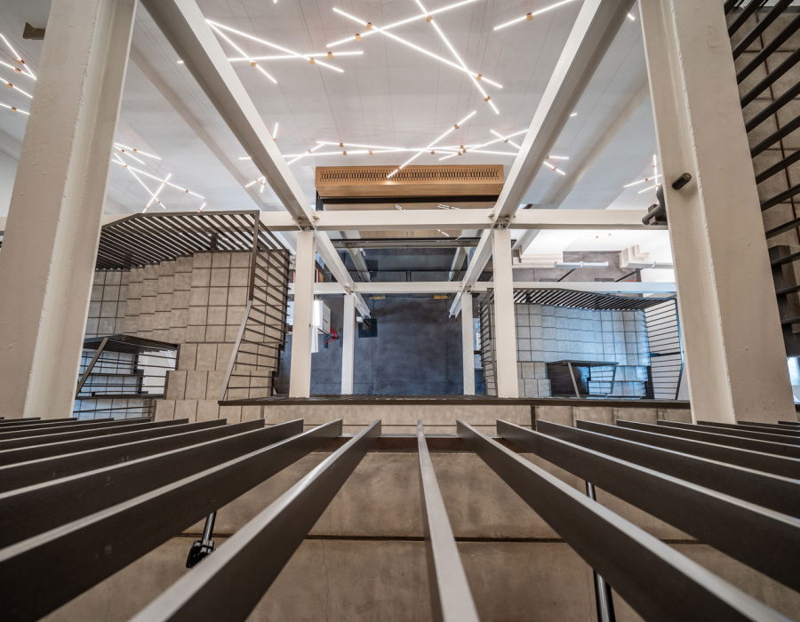 Skyconcrete® Indoor, pavimento effetto nuvolato basso spessore finitura light gray. Ca' Scarpa, Treviso. Progetto: Tobia Scarpa. 24