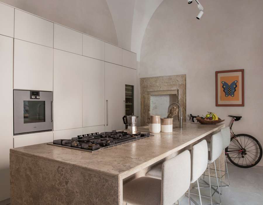 pavimentazione Deco Nuvolato cemento effetto nuvolato finitura opaca, progetto Arch. Reuter+Schmidt a Nardò