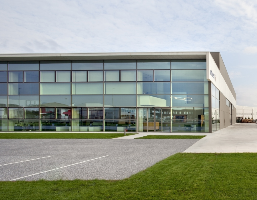 Pavilux, pavimento industriale colore cemento, Vettoretti Workshop Caerano di San Marco (TV) Progetto: REISARCHITETTURA