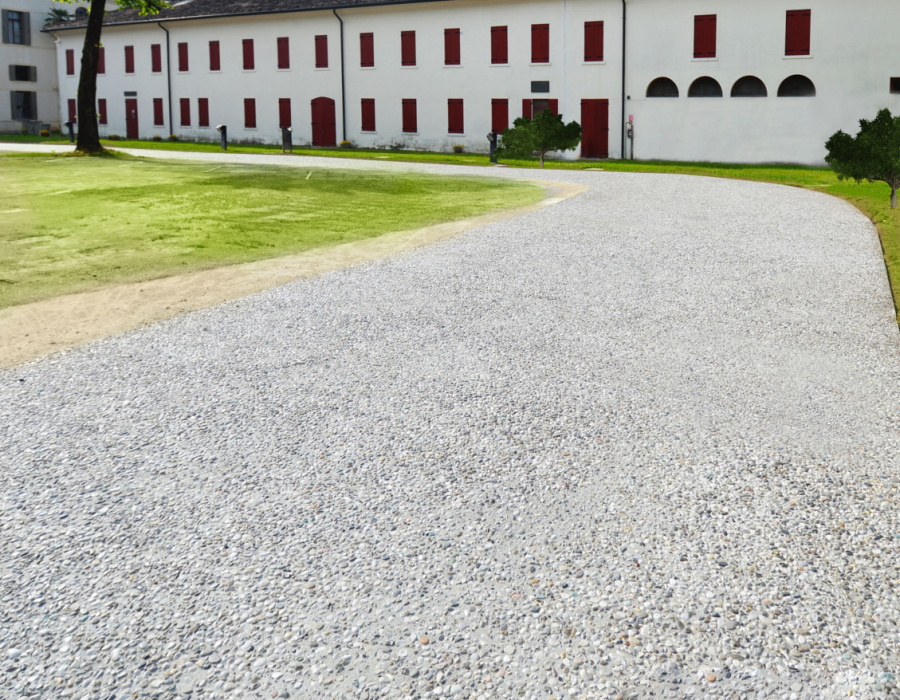 italianterrazzo-parco-ingresso-riese-pio-x-sasso-lavato-esterni