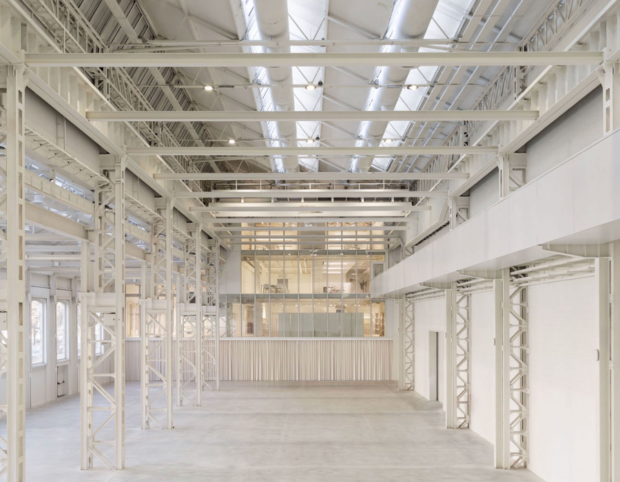 Pavimento nuvolato basso spessore Skyconcrete Indoor Isoplam. Fendi, Milano. Progetto di Marco Costanzi Architects 10