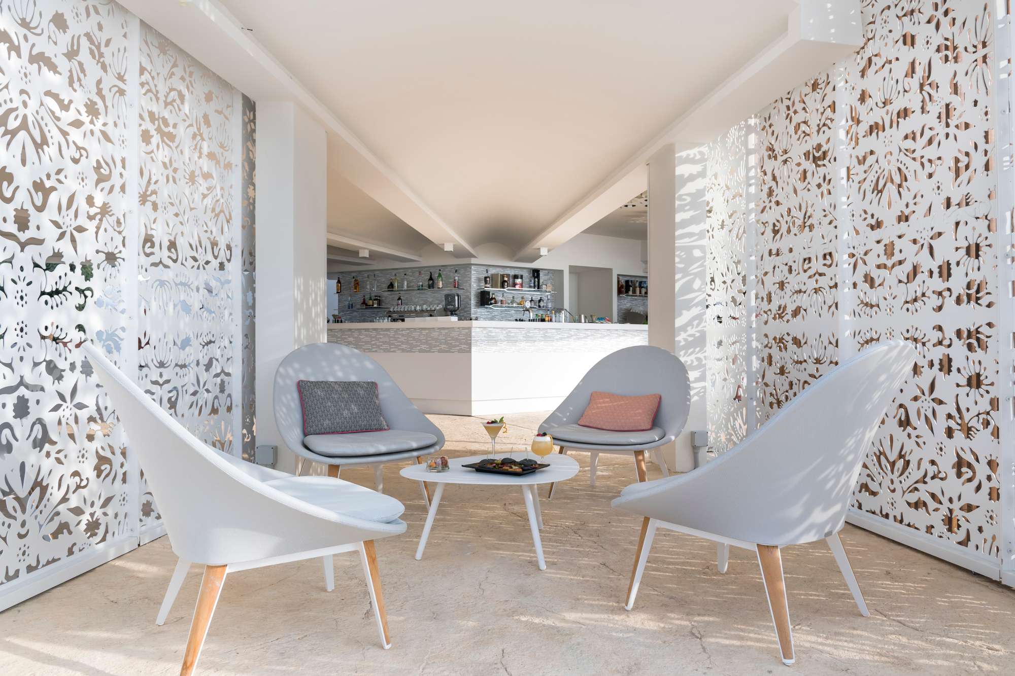 Cemento stampato Isoplam patio esterno – Club Med