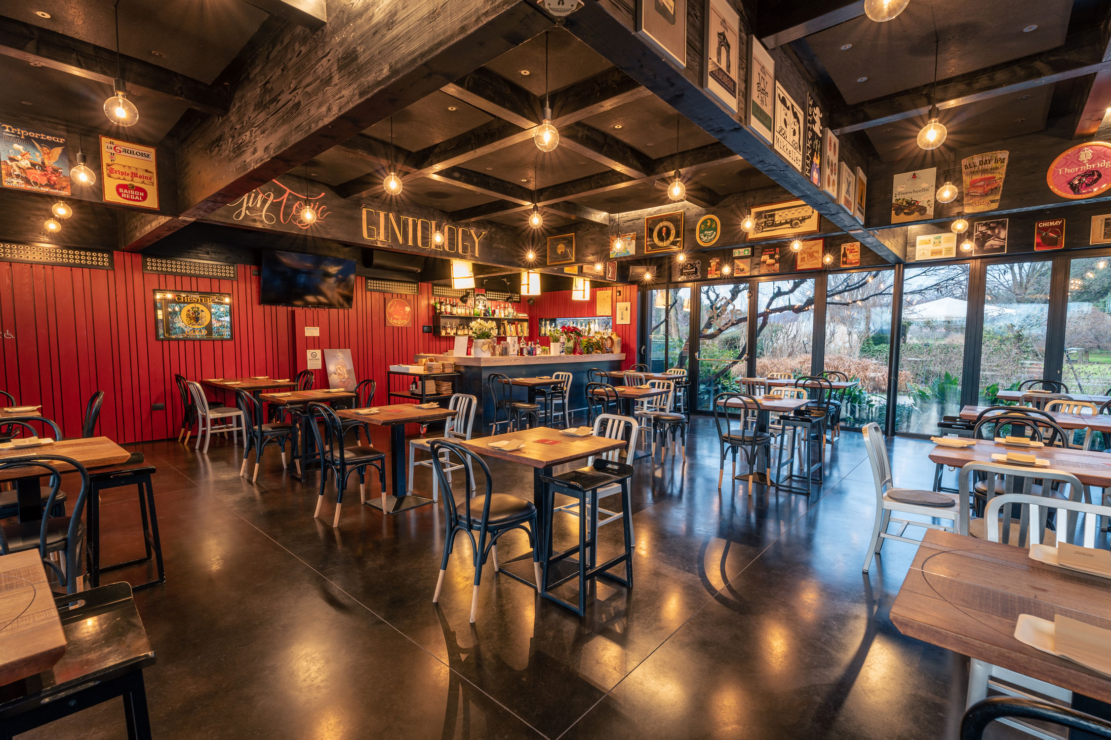 pavimento in cemento acidificato birreria Nidaba