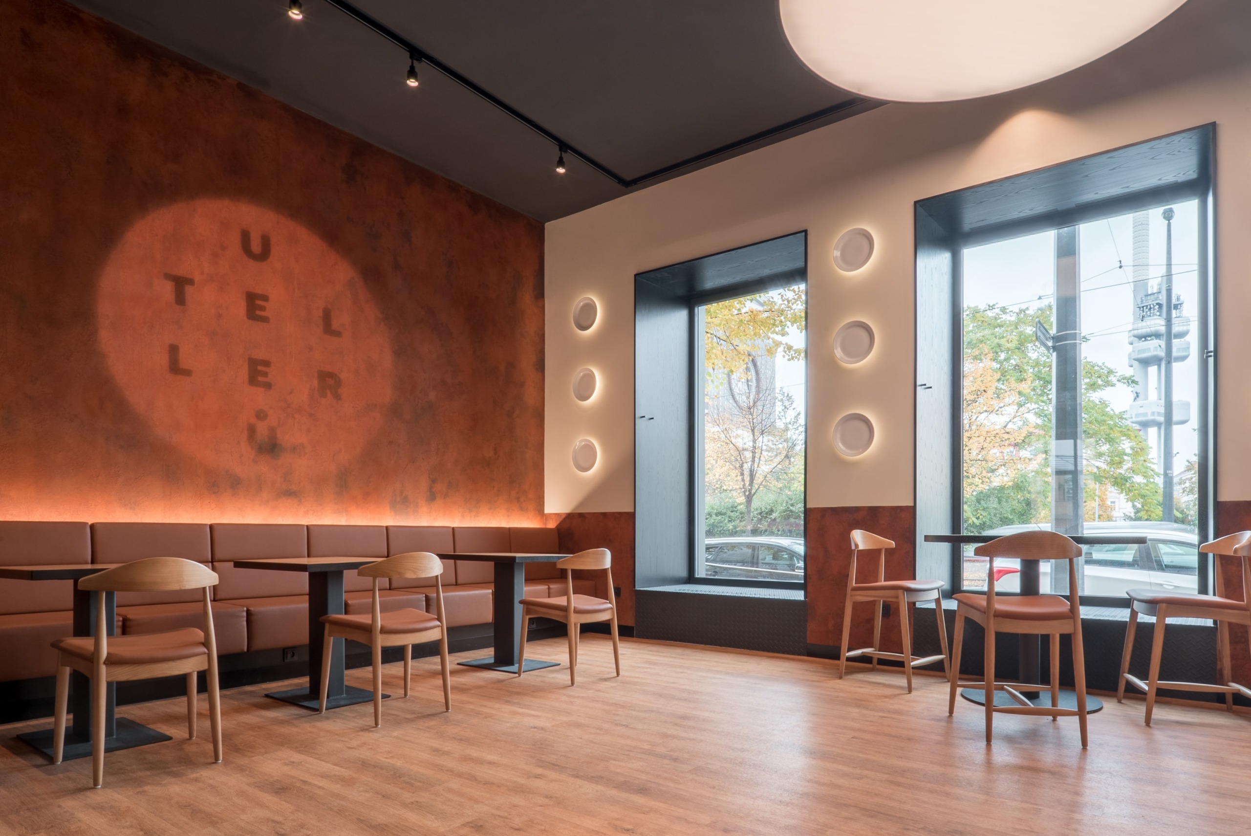 Oxydecor rivestimento effetto ruggine Corten per interni ristorante