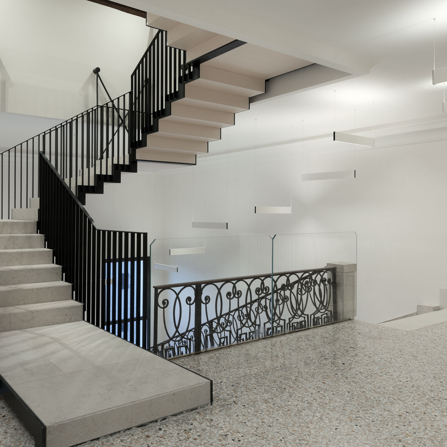 pavimento maxi veneziana Terrazzoverlay XL ex tribunale Treviso