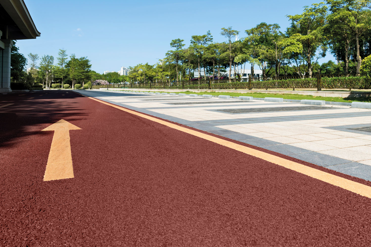 Pista ciclabile in calcestruzzo drenante Plam Cem Drain Isoplam