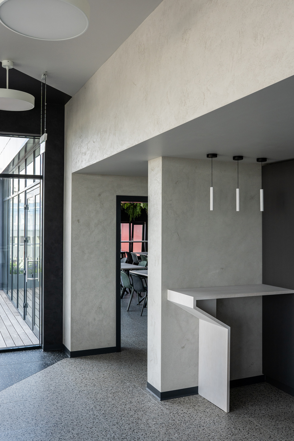 Microverlay rivestimento parete cemento resina Jaunā Teika Riga