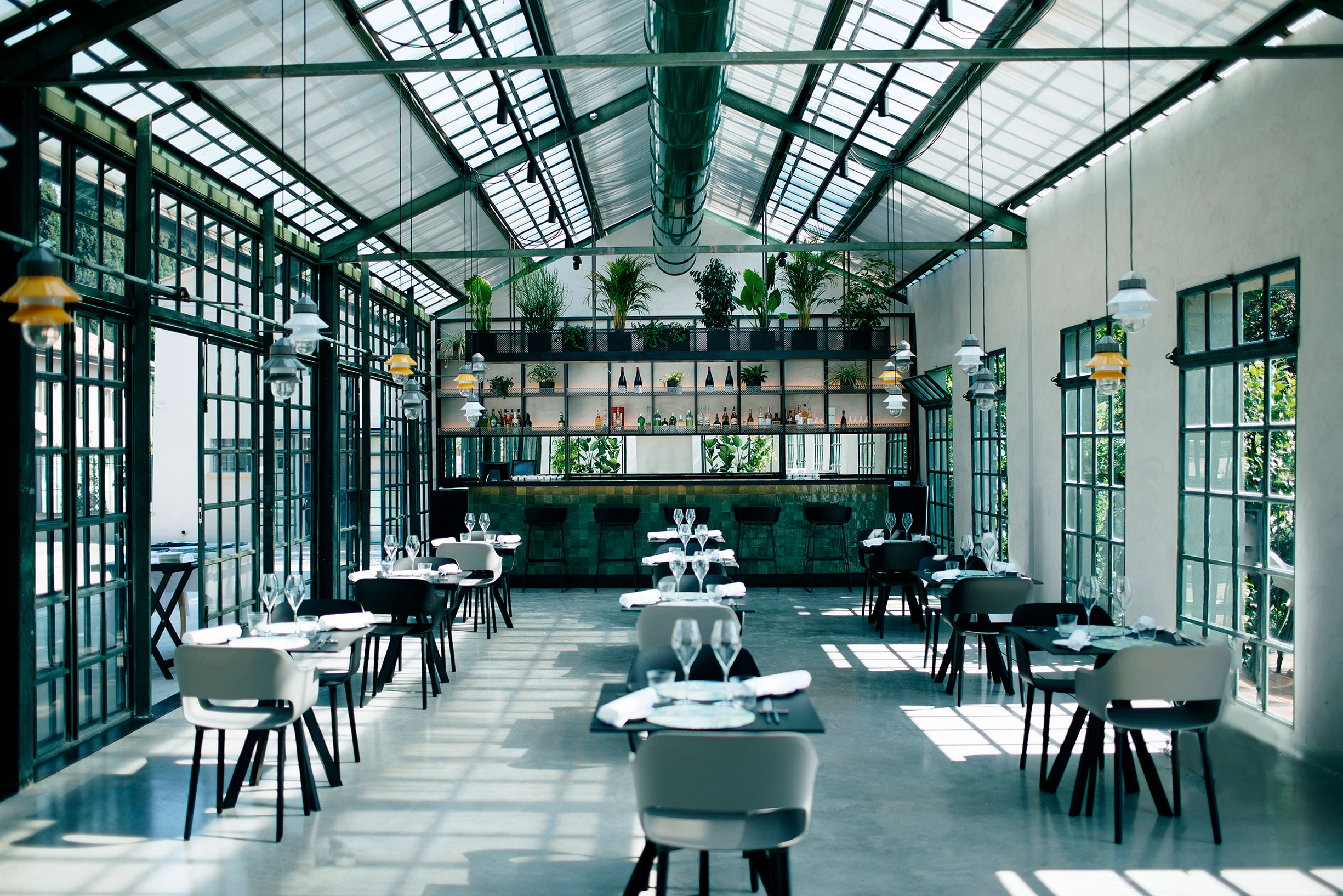 Pavimento continuo Pavilux per ristoranti di design – progetto DC_EF Studio, fotografia Pietro Fiori.