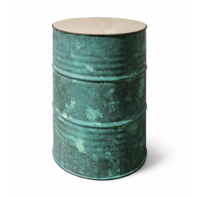 Tavolino rivestito effetto metallo ossidato verderame